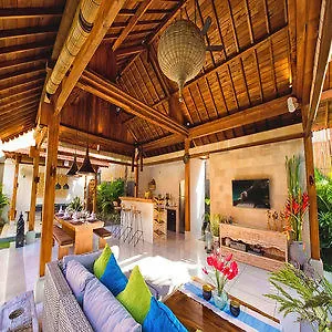 The Tamantis Villa 4*, Canggu (Bali)